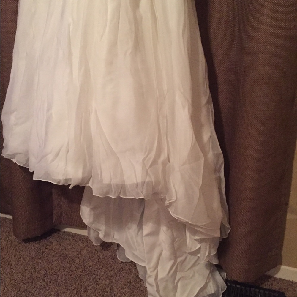 Wedding dress - Picture 5 of 8